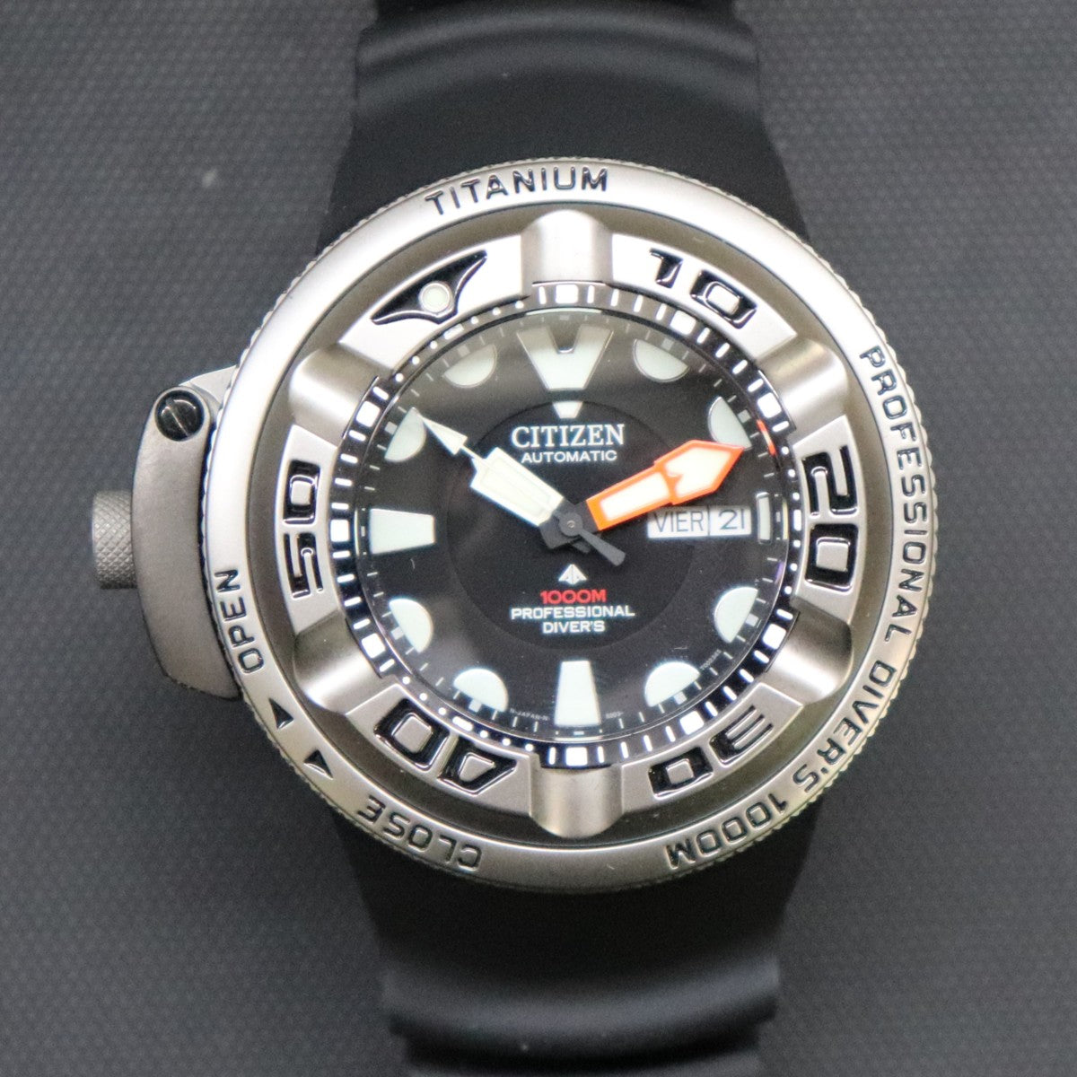 シチズン プロマスター1000M AUTOZILLA 未使用 NH6930-09FT