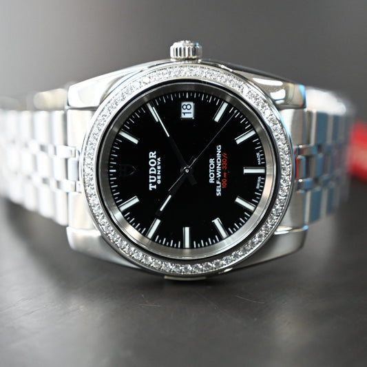 チューダー【TUDOR】 クラシックデイト38 型番21020 ブラック文字盤 ダイヤベゼル未使用