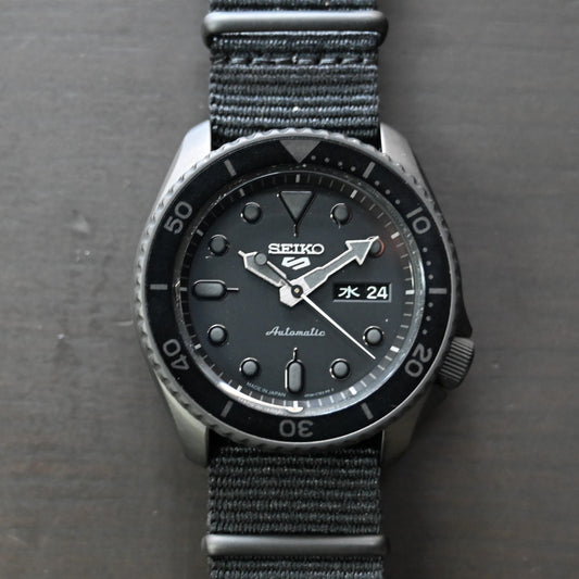 【SEIKO】セイコー5スポーツ　SBSA025　未使用 買取